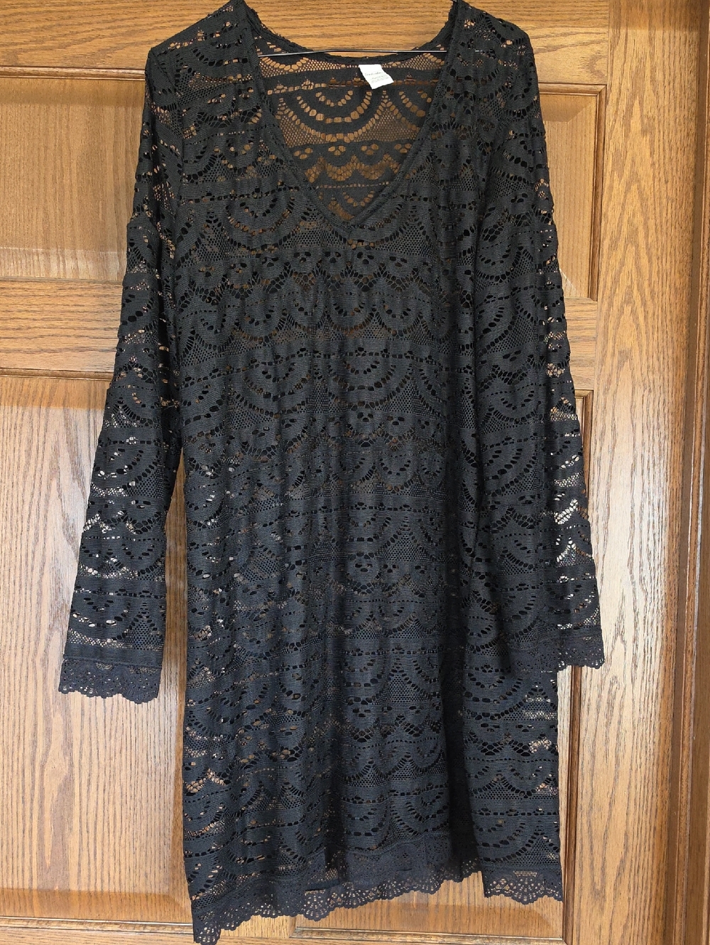 Black Lace Long Sleeve Women's Swimsuit Coverup